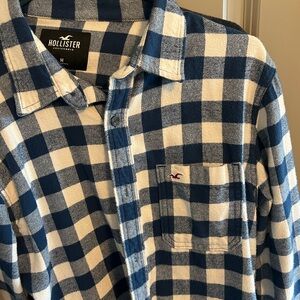 Hollister Men's Blue and White Checkered Shirt